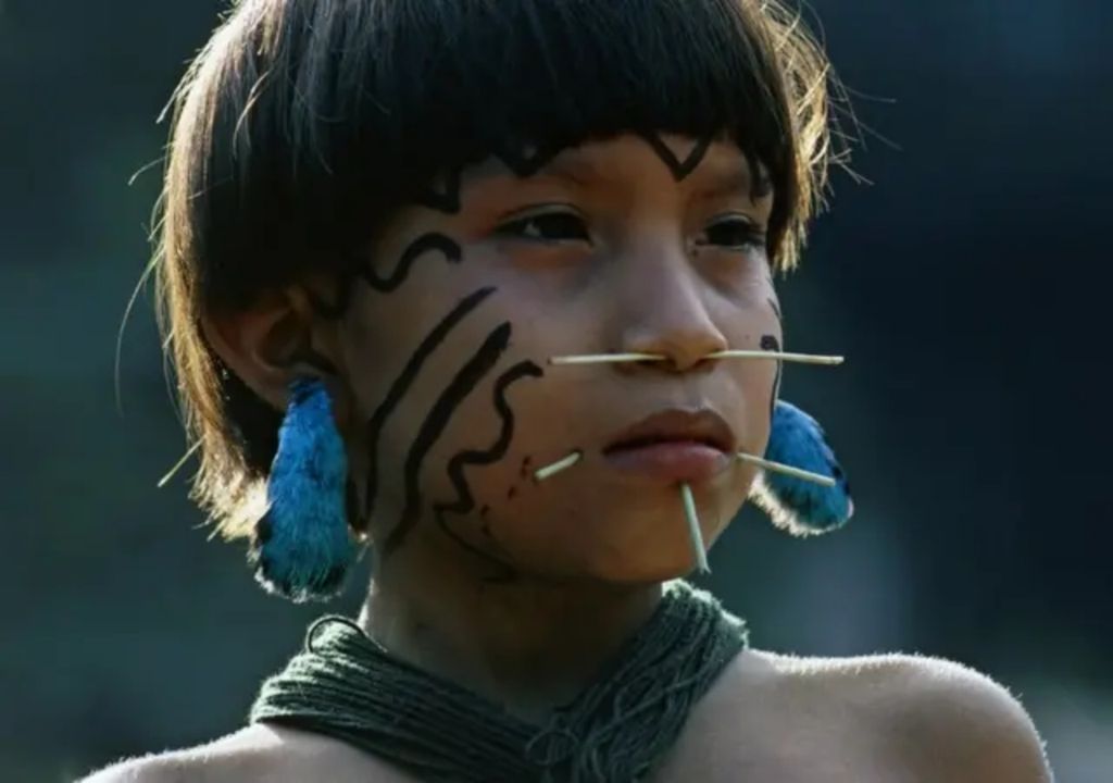 Pueblos indigenas no conectados mundo Pueblos indigenas no conectados mundo