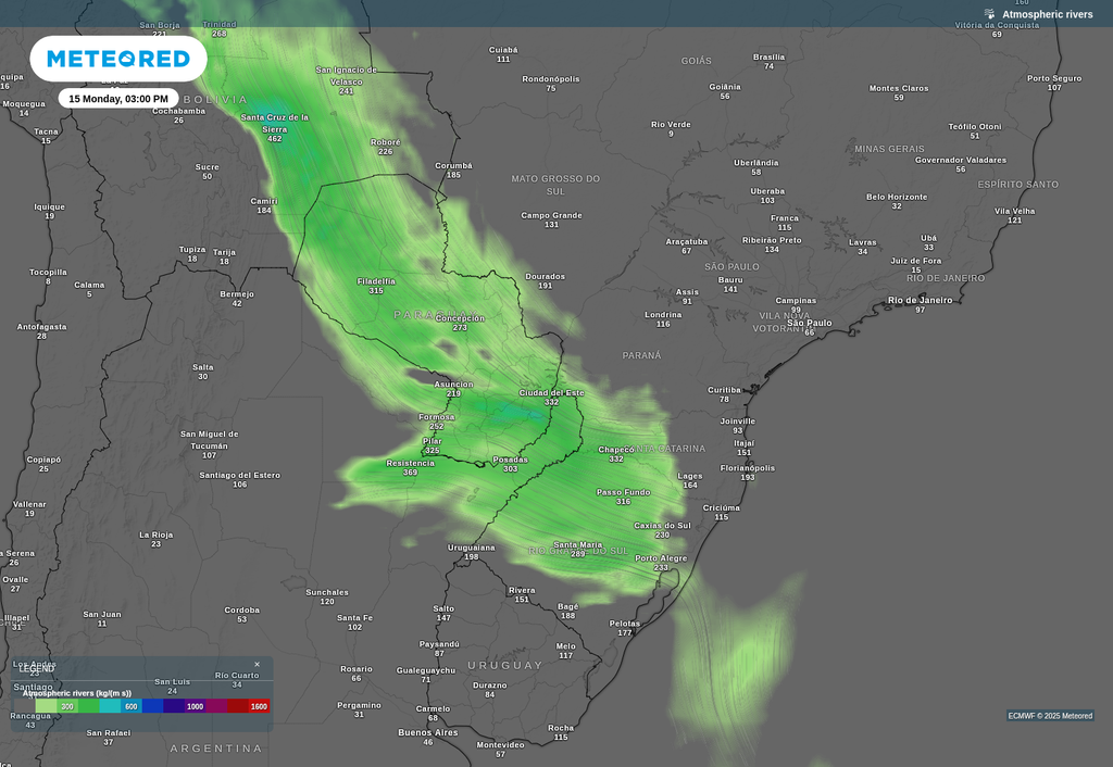 Previsão de atuação do jato de baixos níveis com rio atmosférico nesta segunda (15), de acordo com o ECMWF. Previsão de atuação do jato de baixos níveis com rio atmosférico nesta segunda (15), de acordo com o ECMWF.