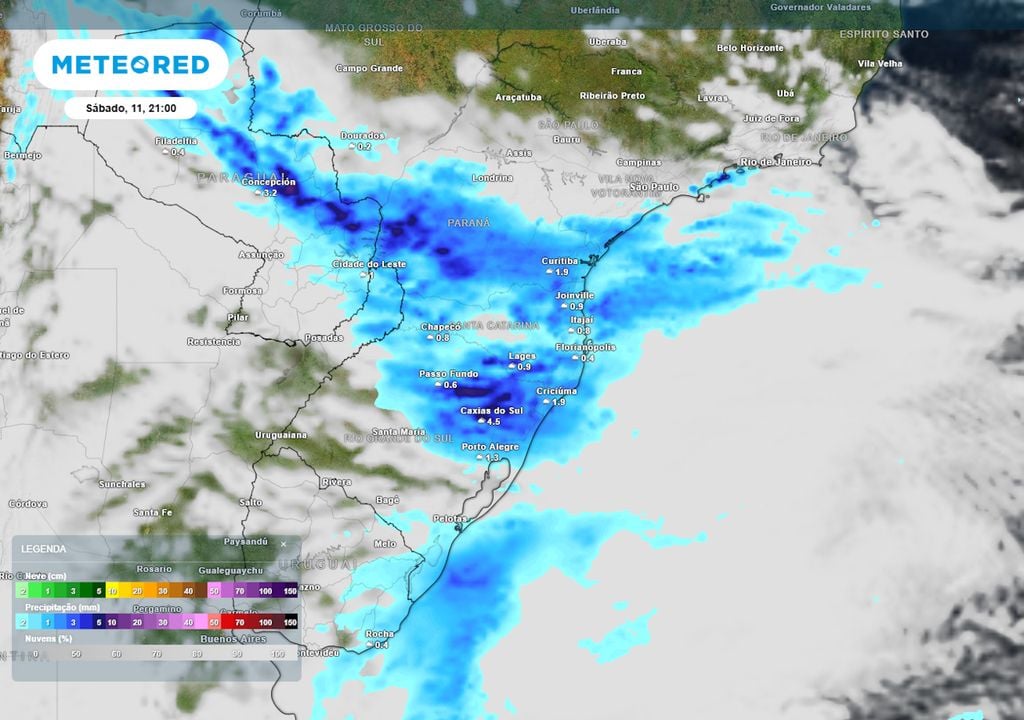 Previsão de nebulosidade e chuva no sábado (11) durante a noite mostram as tempestades se intensificando sobre a região Sul, podendo ocasionar transtornos para a população.