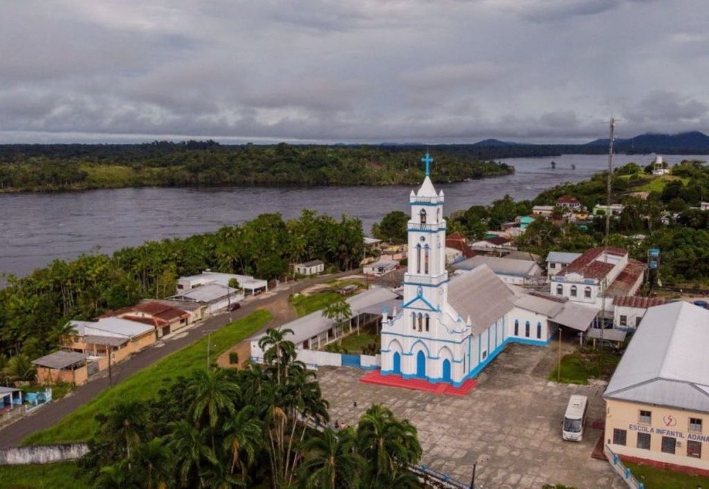 São Gabriel da Cachoeira, onde a cultura indígena e a natureza amazônica se encontram. Crédito: Amazonastur/Reprodução São Gabriel da Cachoeira, onde a cultura indígena e a natureza amazônica se encontram. Crédito: Amazonastur/Reprodução