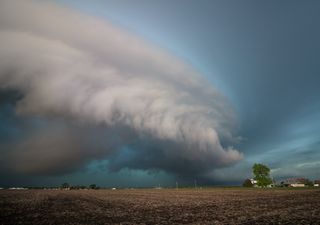 Semana começa com alertas de tempo severo e chegada de ar polar