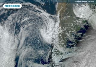 La semana parte con lluvia: a esta hora llegan las precipitaciones a Santiago y demás regiones del centro norte de Chile