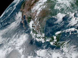 Semana con lluvias en México por el paso de ondas tropicales