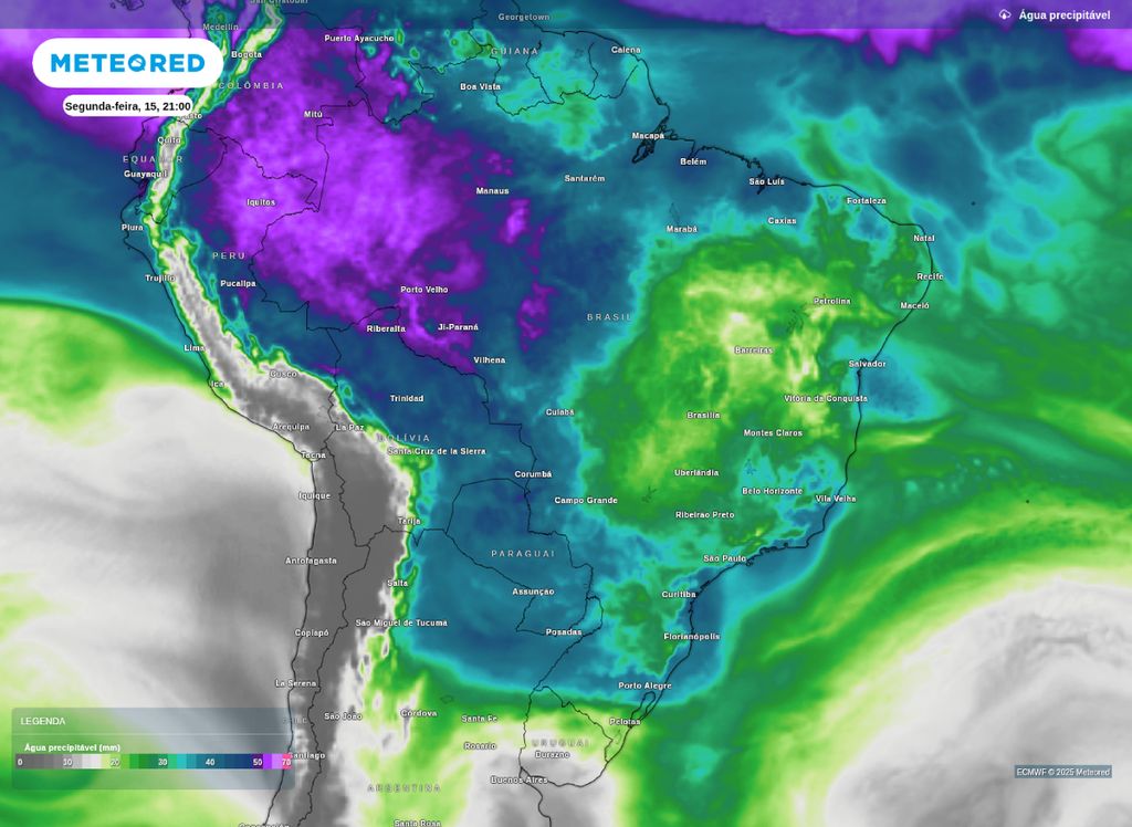 Previsão de água precipitável para segunda-feira (15), segundo o modelo ECMWF.
