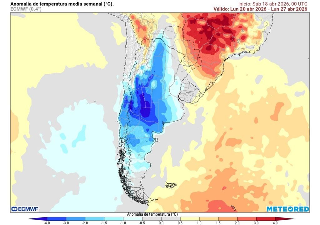 Se observa una anomalía negativa en la zona central, indicando temperaturas por debajo de lo normal durante la semana, en coherencia con el ingreso de aire frío asociado al sistema frontal.