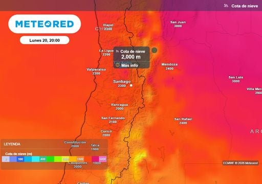 Cota de nieve Desde cerca de los 2000 metros de altura comenzaría a caer la nieve en la codillera central este lunes.