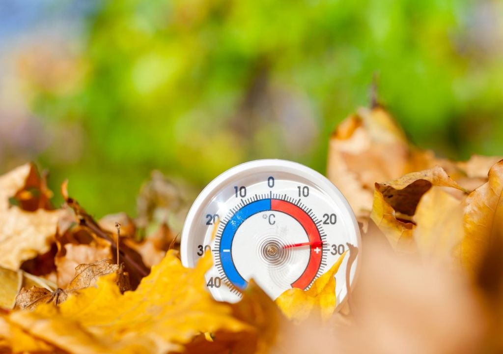 Neben verbreitet Temperaturen auf sommerlichem Niveau um 25 °C, sind regional sogar Werte an die 30 °C denkbar. Somit gäbe es noch einmal Hitzetage - wohl dann aber die letzten des Jahres