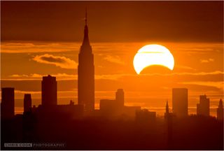 ¿Será visible en México el próximo eclipse parcial de Sol a finales de marzo?