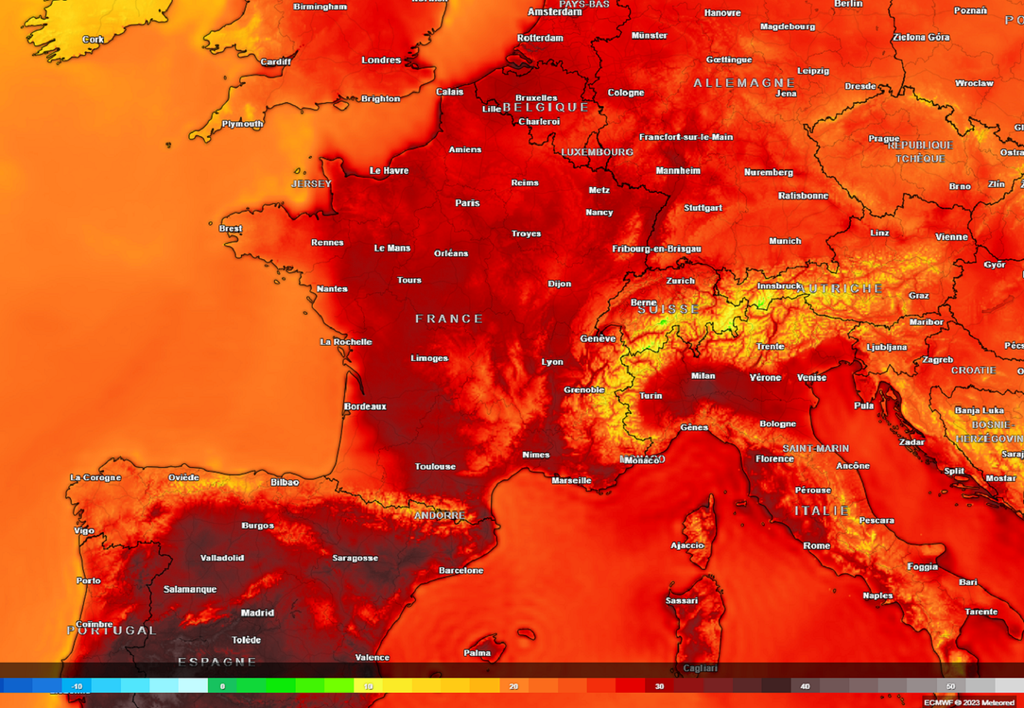 La journée de dimanche s'annonce particulièrement chaude avec souvent entre 30 et 35°C à l'ombre. La journée de dimanche s'annonce particulièrement chaude avec souvent entre 30 et 35°C à l'ombre.