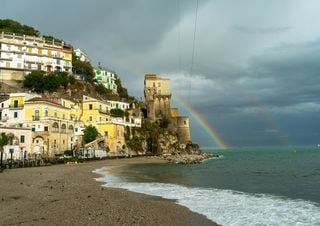 Marzo pazzo sull'Italia: nuvole, piogge in arrivo e un weekend da ombrello