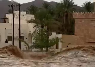 Inundaciones severas en la Península Arábiga