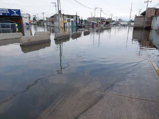 Torrenciales lluvias dejan severas inundaciones en el Estado de México