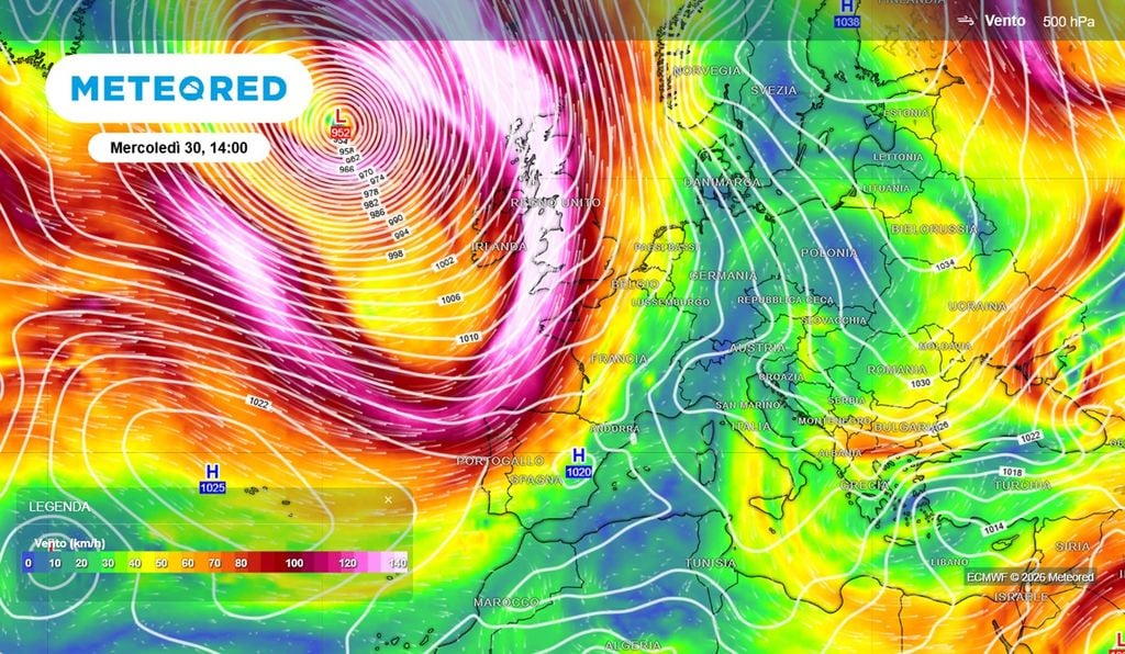L'ondulazione del jet stream all'origine dell'ingresso di saccature sull'Europa anche a latitudini più basse.