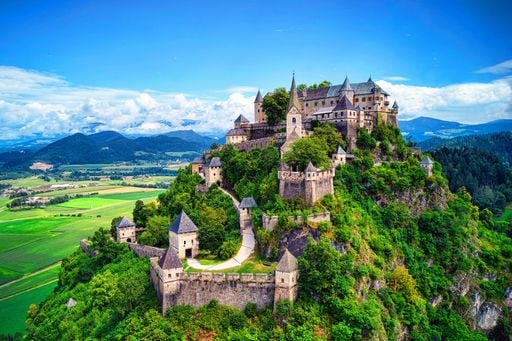 Sie hat Walt Disney inspiriert: Die Felsenburg mit 14 Toren, die nie erobert wurde