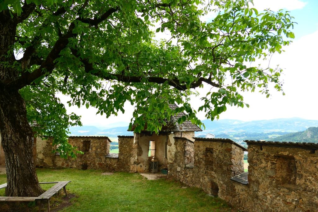 Hochosterwitz Ihre Verteidigungsanlagen machten die Burg Hochosterwitz uneinnehmbar. Foto: Adobe Stock