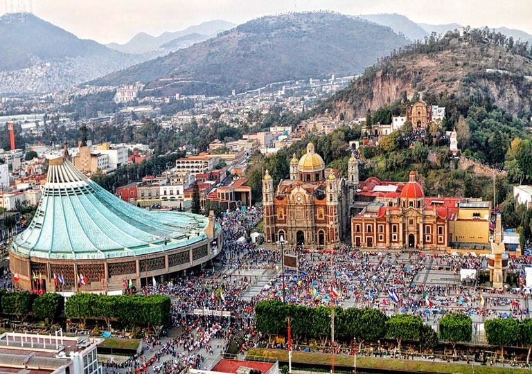 En 2018 se reportaron más de 10 millones 603 mil peregrinos a la Basílica de Guadalupe. Fotografía: Best En 2018 se reportaron más de 10 millones 603 mil peregrinos a la Basílica de Guadalupe. Fotografía: Best