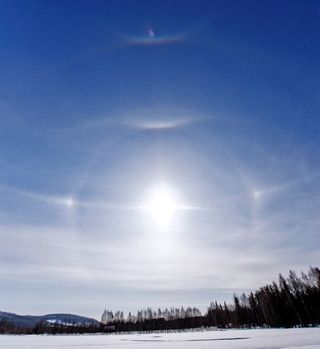 Siete halos solares
