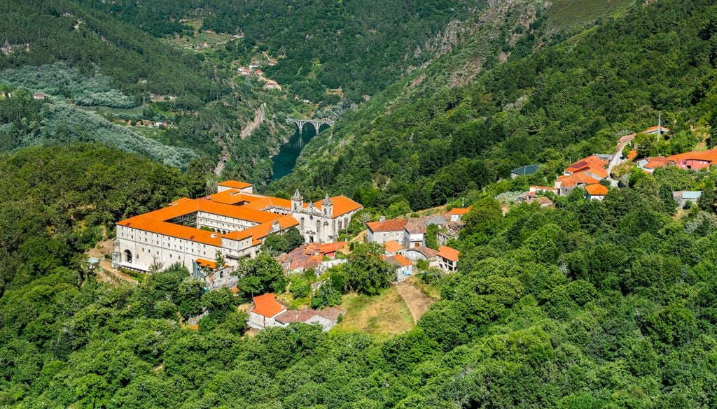 Monasterio de Santo Estevo, en Ourense, España.