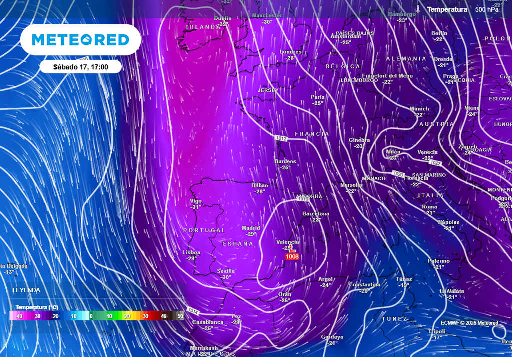 Un embolsamiento de aire muy frío en altura se descolgará sobre la Península y Baleares, lo que se traducirá en la formación de varias bajas en superficie.