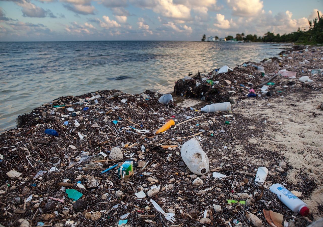 Single-use plastic cutlery and plates to be banned in England