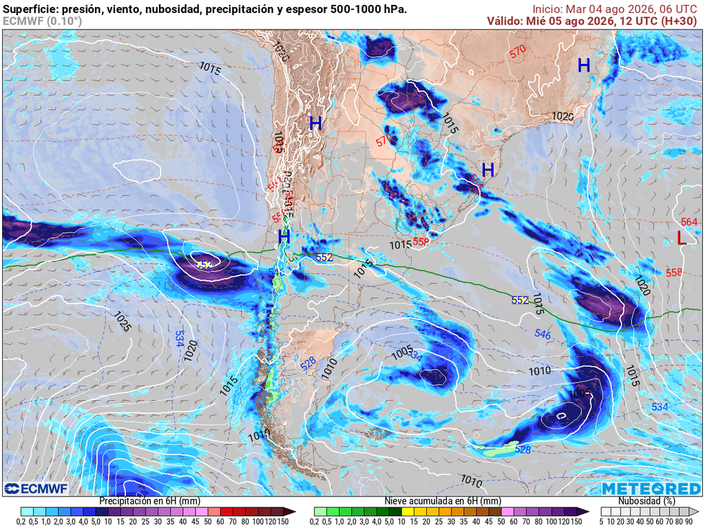 La baja presión golpeará al país a la altura de la región del Biobío, amplificando la precipitación sobre el centro sur.
