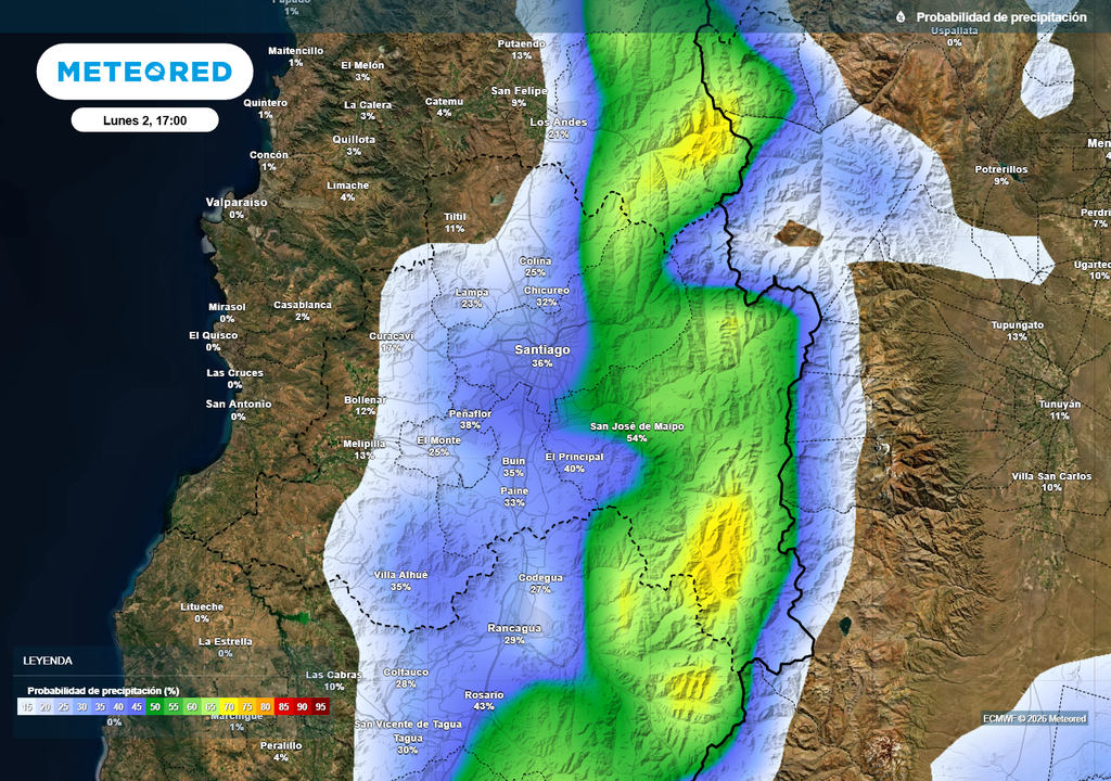 Este lunes se espera que caigas algunas gotas sobre la cuenca capitalina, aunque la mayor probabilidad (sobre el 50 %) se concentra hacia la precordillera.