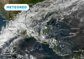 Sistema frontal número 13 seguirá generando vientos y lluvias torrenciales en México