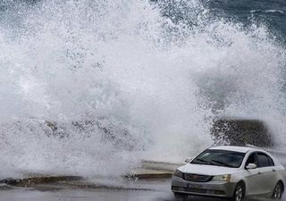 ‘Nicole’ golpea como huracán sobre Florida