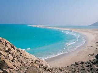 Socotra: a ilha do I&eacute;men com &aacute;rvores que sangram e paisagens de outro mundo