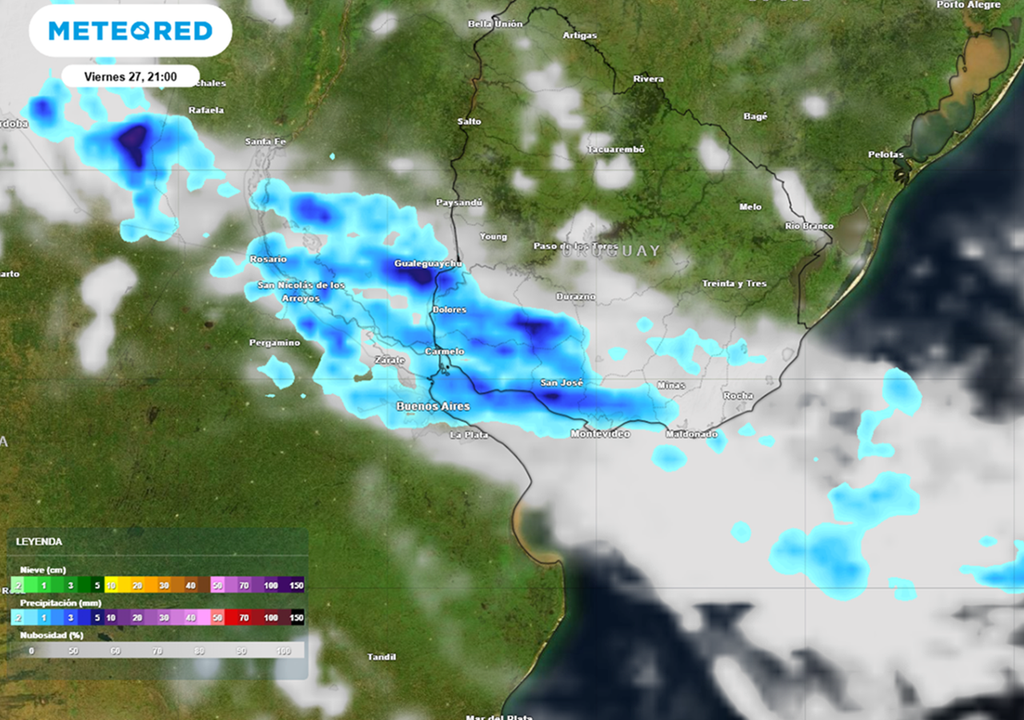 Simulación del modelo ECMWF de la lluvia y nubosidad asociada, para este viernes 27 en el atardecer y principios de la noche. Modelo: ECMWF. Mapa: Meteored.