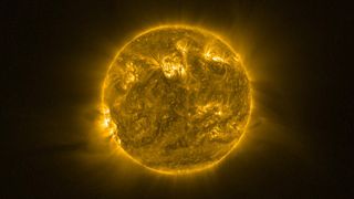 Solar Orbiter acelera hacia su próxima cita con el Sol