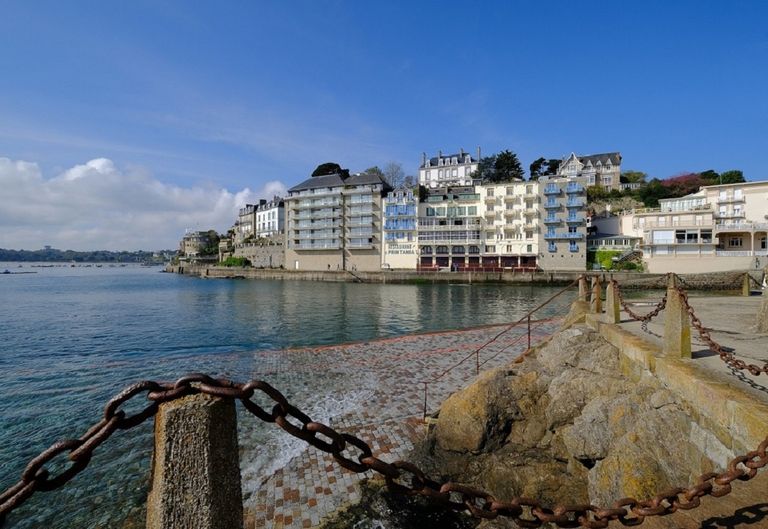 Météo à nouveau estivale en fin de semaine avec parfois plus de 30°C dans le sud-ouest. Météo à nouveau estivale en fin de semaine avec parfois plus de 30°C dans le sud-ouest.