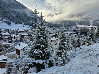 Das große Bangen in den Skigebieten. Kommt jetzt endlich der große Schnee in die Alpen? Experte macht Hoffnung