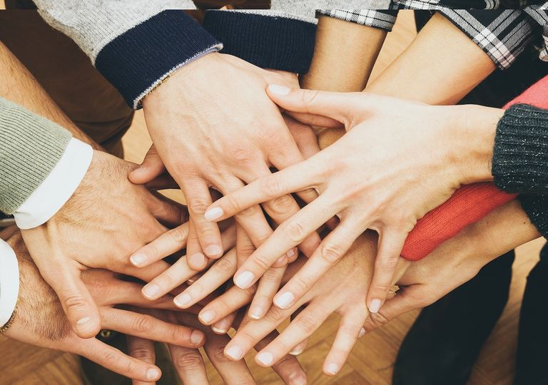 Naciones Unidas asegura que para lograr un futuro sostenible, necesitamos la energía y los aportes de la juventud. Naciones Unidas asegura que para lograr un futuro sostenible, necesitamos la energía y los aportes de la juventud.