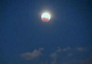 Éclipse de lune partielle : des images impressionnantes à revoir ici !