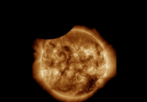 Espetáculo celestial: Solar Dynamics Orbiter capta eclipse duplo extremamente raro num só dia