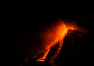 Images incroyables de l'Etna : éruption spectaculaire du volcan !