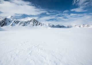 Stabilitätsprüfung des westantarktischen Eisschilds! Befindet es sich auf dem Weg in einen Kipppunkt? 