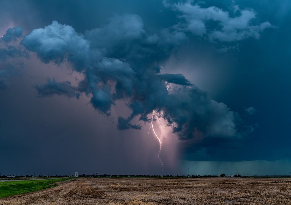 Westen, nachts, Gewitterpotential