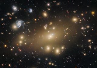 Stellare &Uuml;berreste k&ouml;nnten die fehlende Masse in Galaxienhaufen erkl&auml;ren