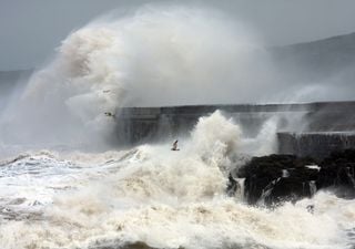 Storm Evert lashes UK with wind and rain, leaving a cool weekend