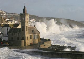 'Storm Fleur' bears down on UK, threatening heavy rain and 60mph winds