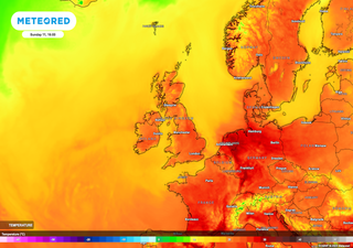 Highs of 30°C forecast for UK as Storm Oscar brings muggy conditions and thunderstorms