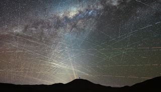 Studie warnt vor Satellitenflut: Bis zu 1,7 Millionen Objekte könnten den Nachthimmel dauerhaft verändern