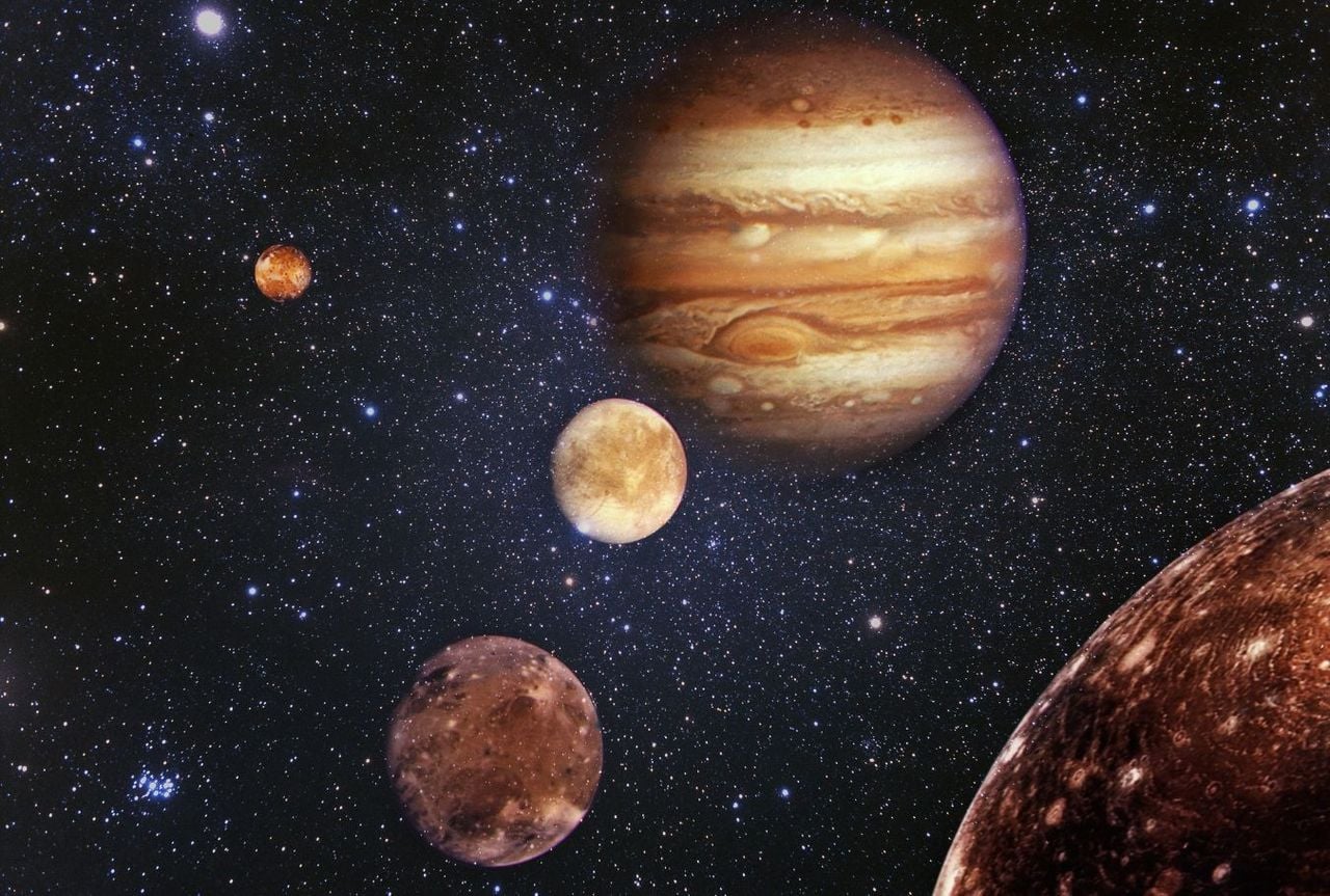 Giove e i suoi satelliti principali, visibili anche dalla Terra.