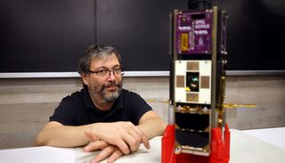 60 experimentos en 5 kilos: el nanosat&eacute;lite chileno que despega en julio desde Estados Unidos