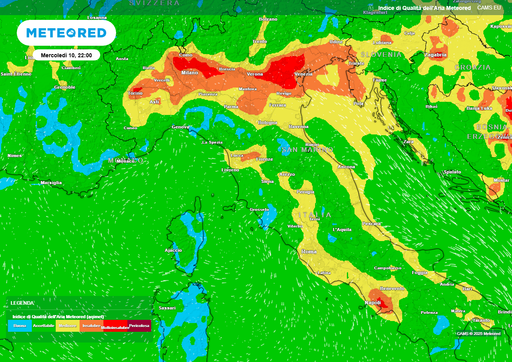 Un super anticiclone domina l'Italia: si fermano le piogge, peggiora la qualità dell'aria in queste 6 regioni
