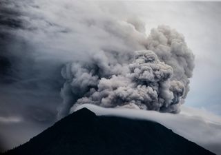 Supervolcano study finds eruptions happen "extraordinarily rapidly"