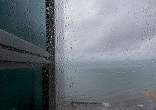 Sureste de México tendrá temporal de lluvia, viento y frío en Navidad