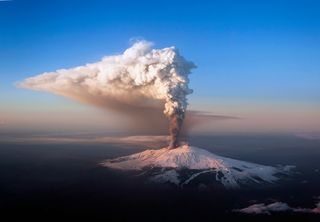 È stata svelata l'eruzione 'invisibile' dell'Etna avvenuta un anno fa: i risultati di uno studio